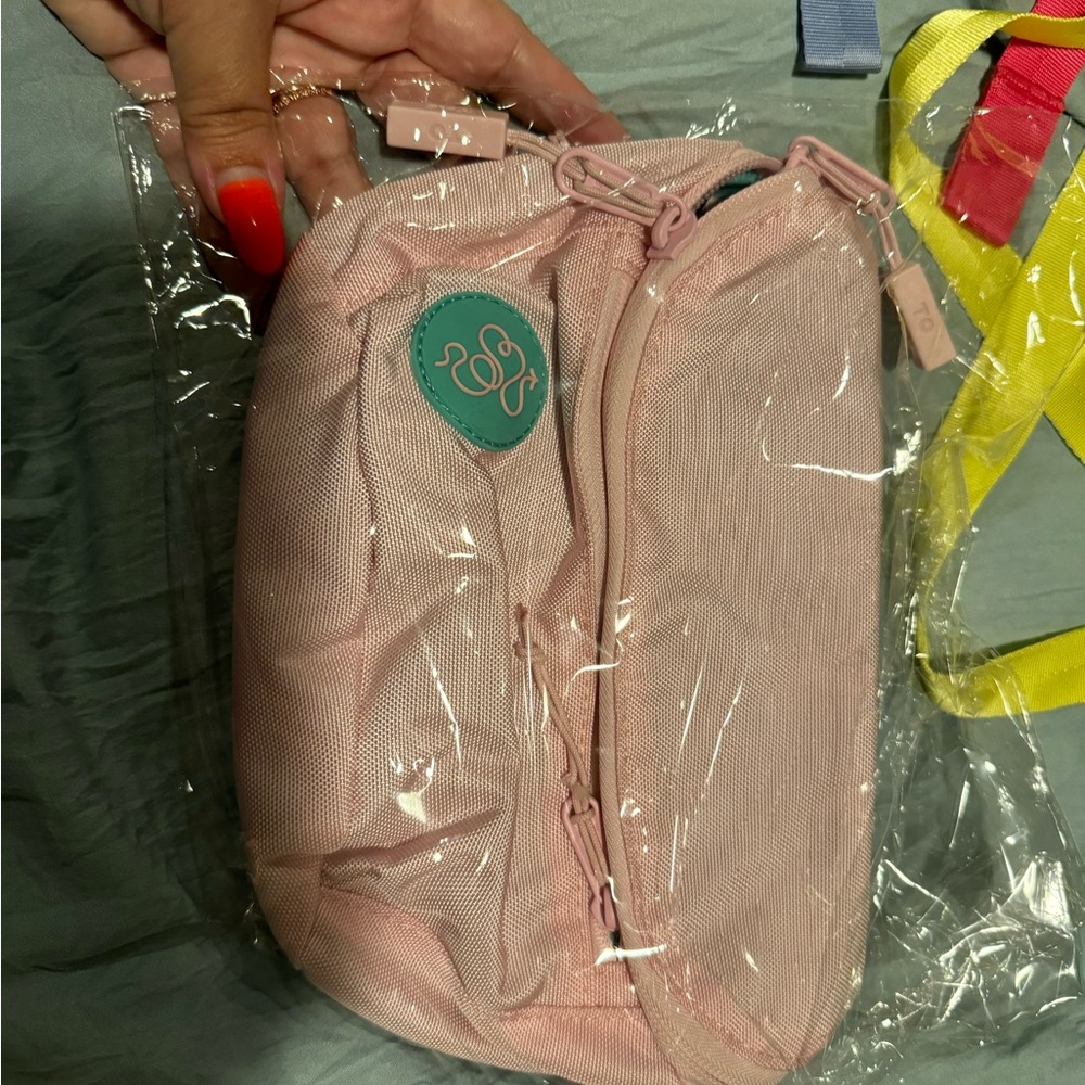 Baboon to the moon b2tm Fanny pack nwot